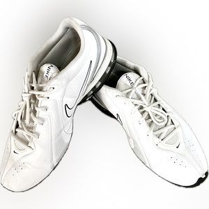 Nike, Reax Revolution Men’s sz:13 white/metallic silver